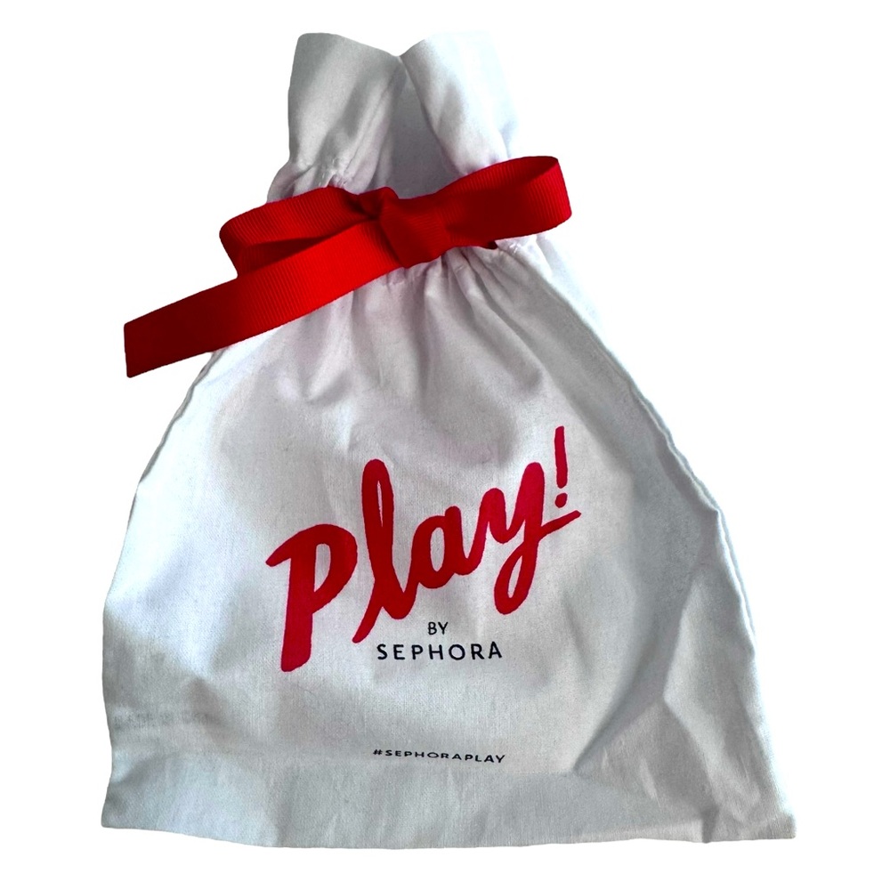 Signature Sephora Play red & white drawstring fabric cosmetic make up gift bag